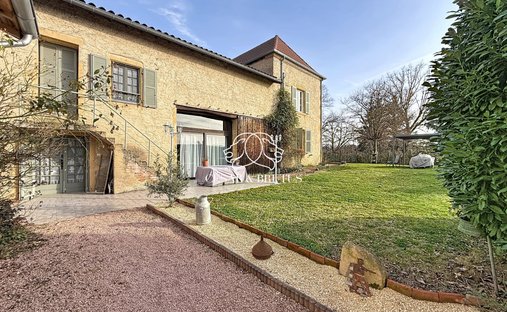 Haus in Pouilly-sous-Charlieu, Auvergne-Rhone-Alpen, Frankreich 1
