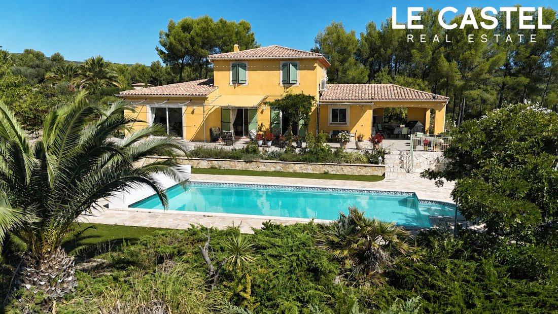 Villa en La Cadière-d'Azur, Provenza-Alpes-Costa Azul, Francia 1 - 18816332