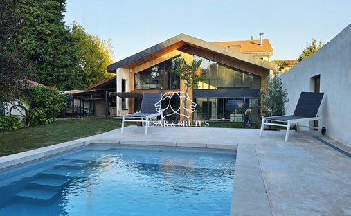 Haus in Charly, Auvergne-Rhone-Alpen, Frankreich 1