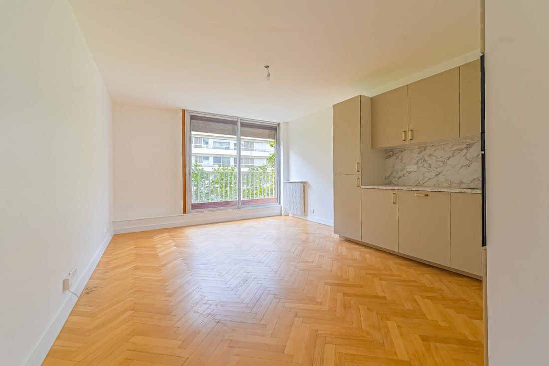 Apartment in Léon-Blum Folie-Regnault, Paris 11e Arrondissement, Paris 2 - 18816215