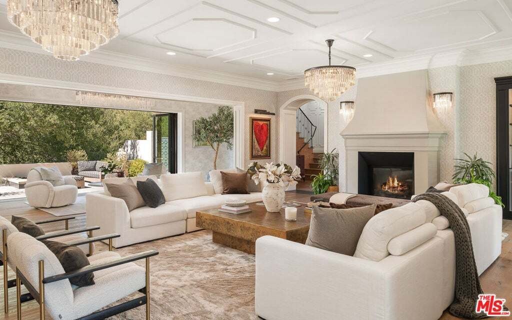 Casa en Hidden Hills, California, Estados Unidos 4 - 18816853