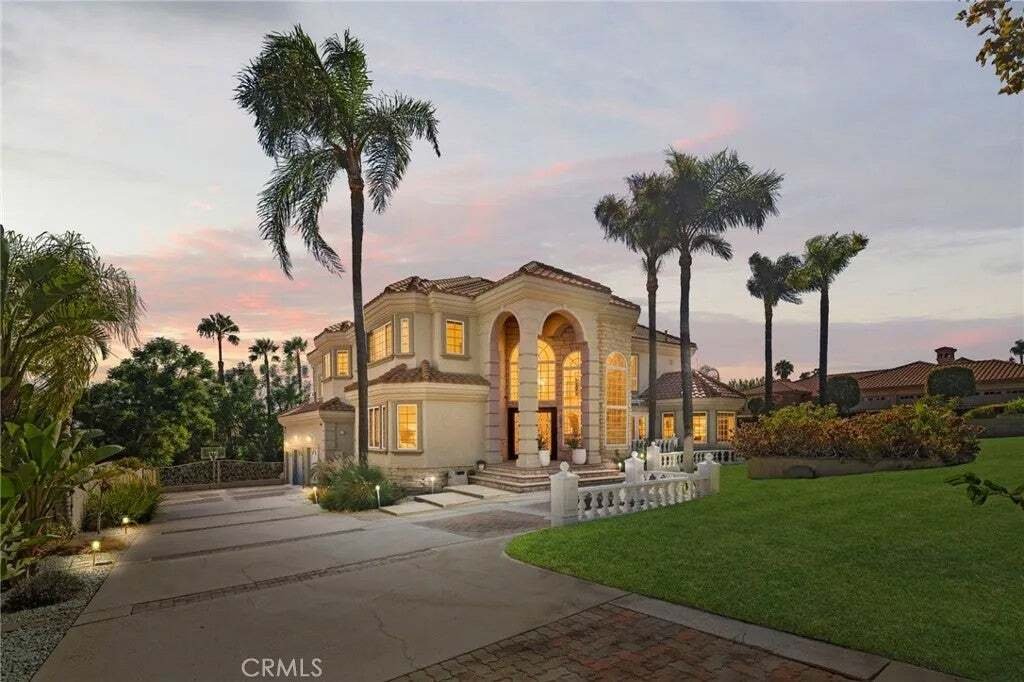 Maison à Rancho Cucamonga, Californie, États-Unis 1 - 18816948