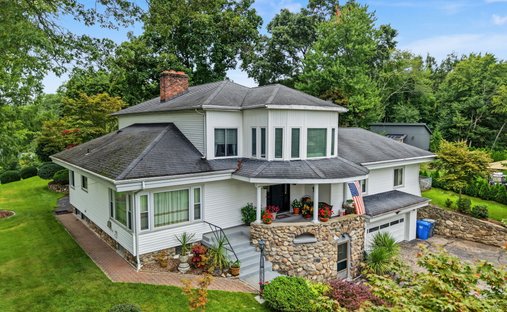 House in Trumbull, Connecticut, United States 1