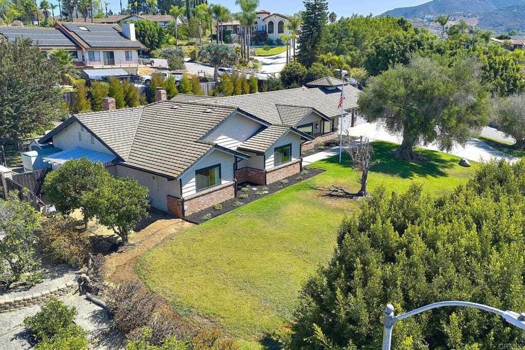 Casa en Vista, California, Estados Unidos 3 - 18816084