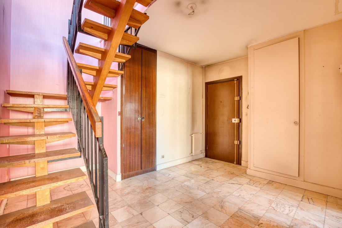 Apartment in Domaine National du Château, Versailles, France 2 - 18816145