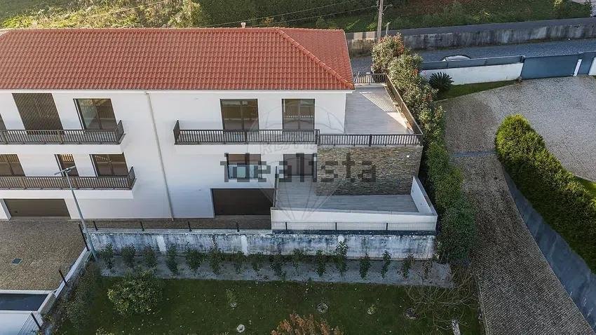 Villa in Idaes, Porto District, Portugal 4 - 18816589