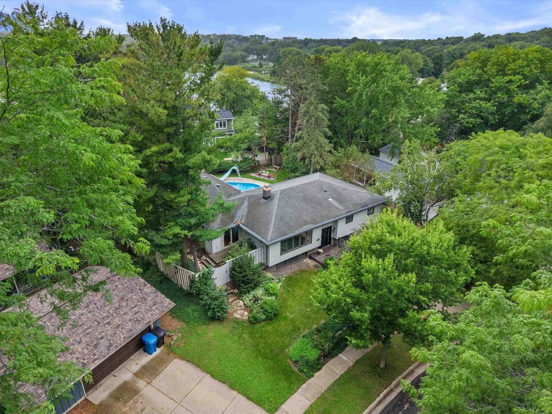 Casa a Madison, Wisconsin, Stati Uniti 1 - 18166955