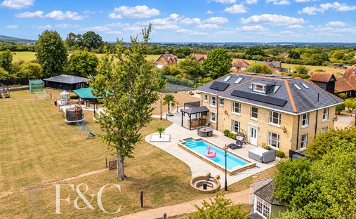 Haus in Copthall Green, Waltham Abbey, England 1