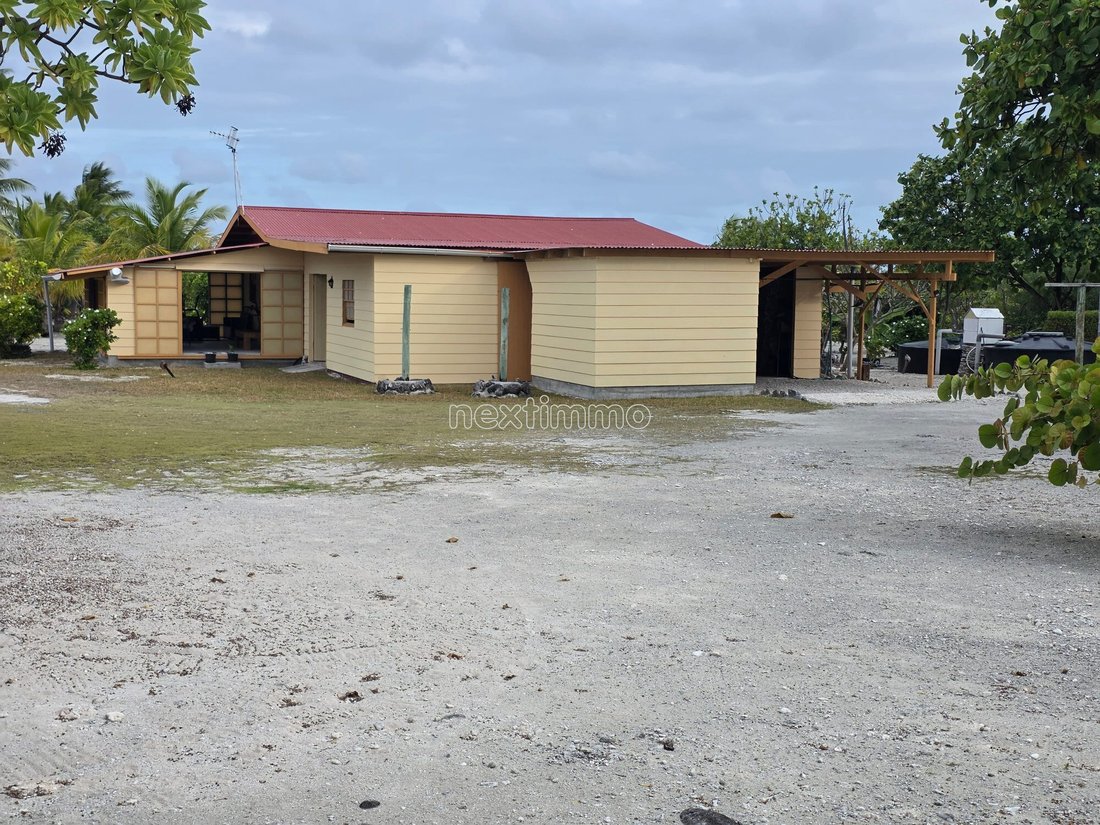 House in Fakarava Atoll, The Tuamotu and Gambier Islands, French Polynesia 3 - 18816196