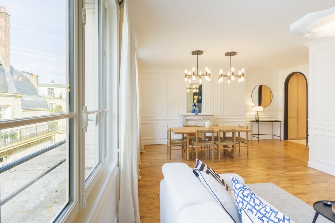 Apartment in Bois de Boulogne, Paris 16e Arrondissement, Paris 2 - 18816270
