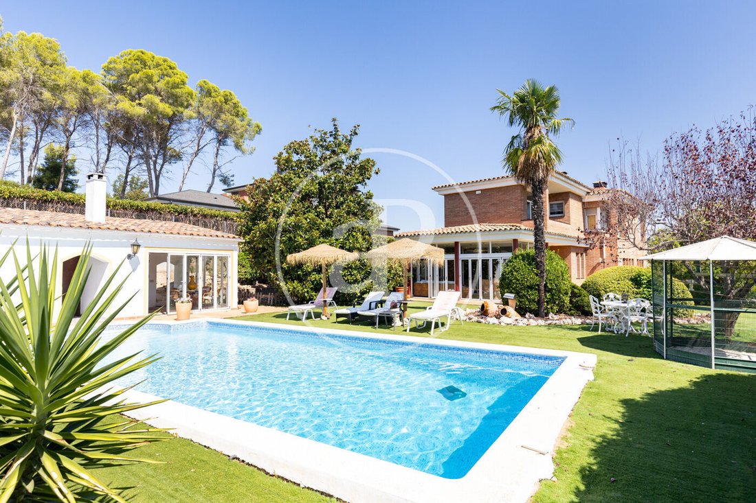 Villa in Bellaterra, Cerdanyola del Valles, Catalonia 1 - 18817162