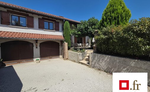 Maison à Le Coteau, Claix, France 1