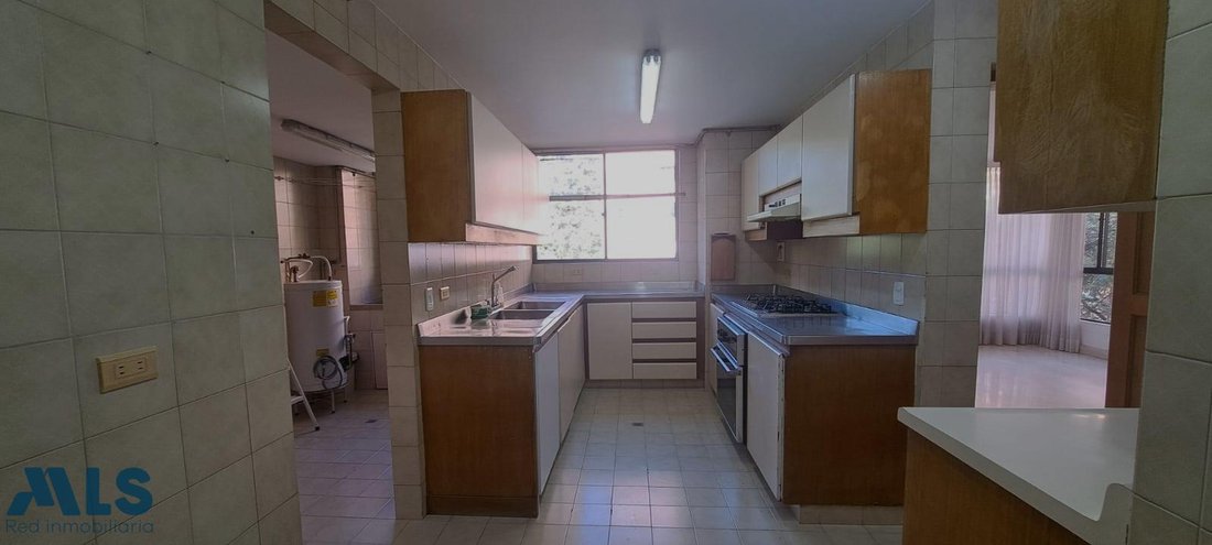 Apartment in Medellín, Antioquia, Colombia 4 - 18816901
