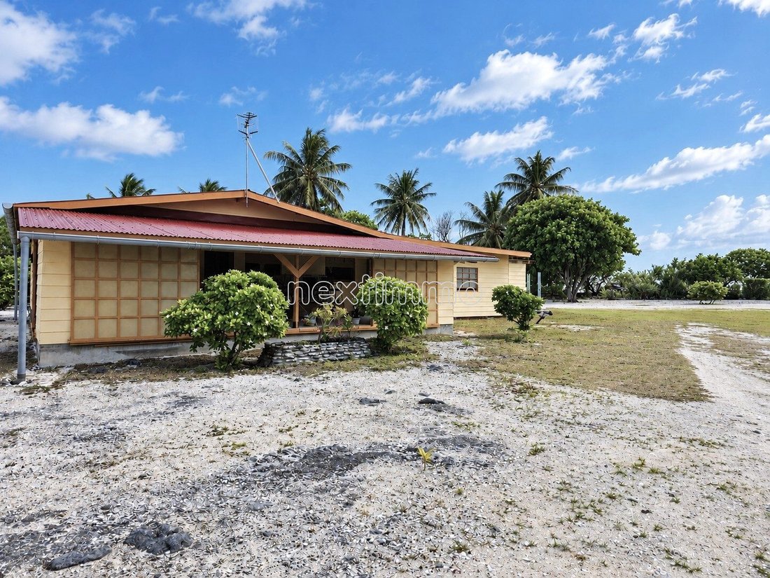House in Fakarava Atoll, The Tuamotu and Gambier Islands, French Polynesia 2 - 18816196