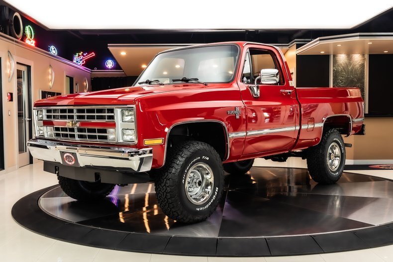 Pickup in Plymouth, United States 1 - 18817194