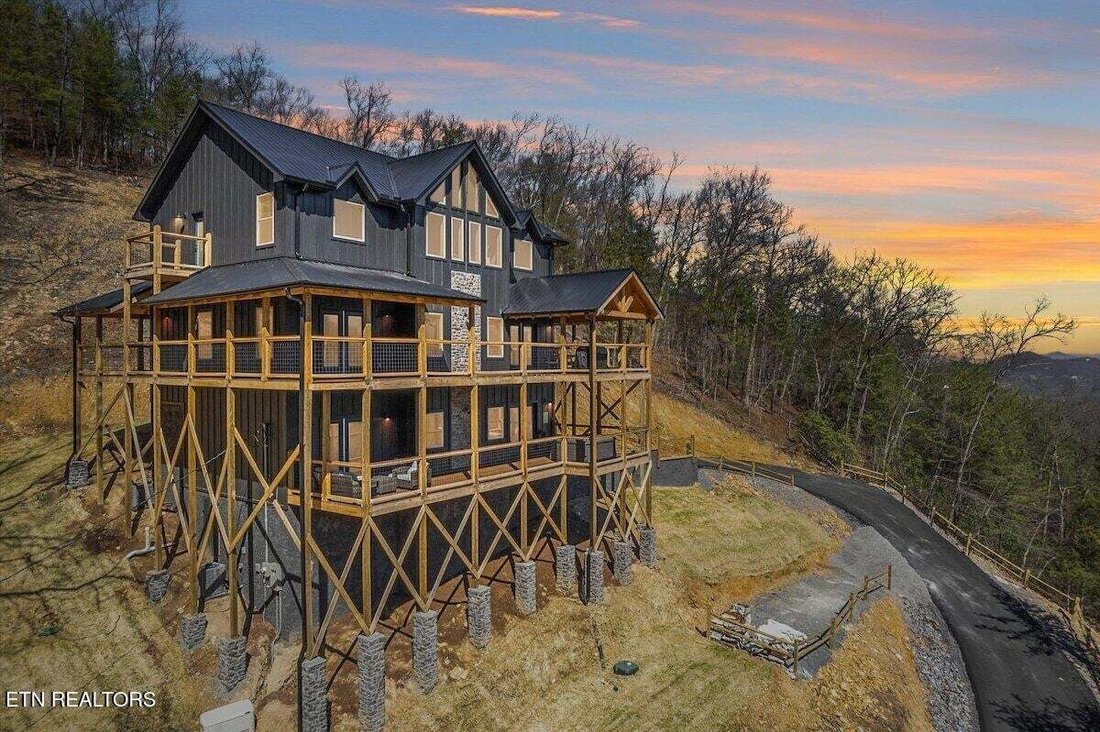 House in Sevierville, Tennessee, United States 3 - 18817127
