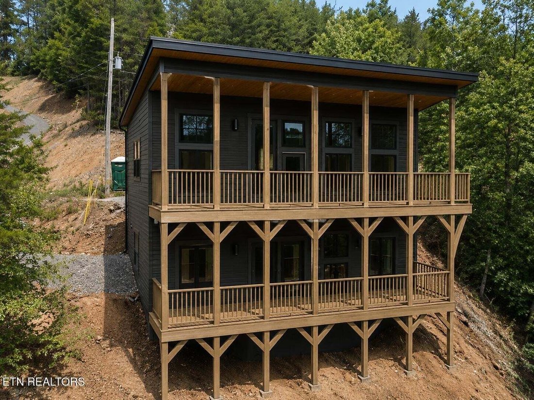 House in Sevierville, Tennessee, United States 1 - 18817120