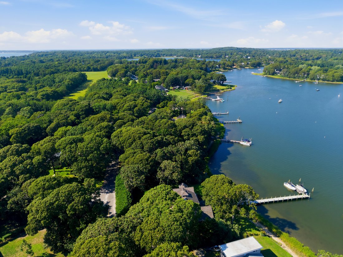 Shelter Island, New York, United States 3 - 18817099