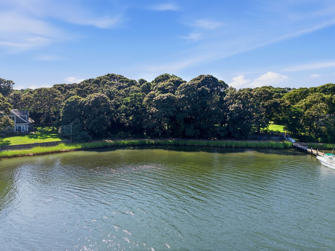 Shelter Island, New York, United States 1 - 18817099