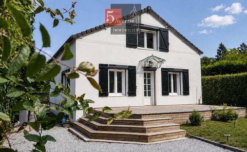 Maison à Aumont-en-Halatte, Hauts-de-France, France 1