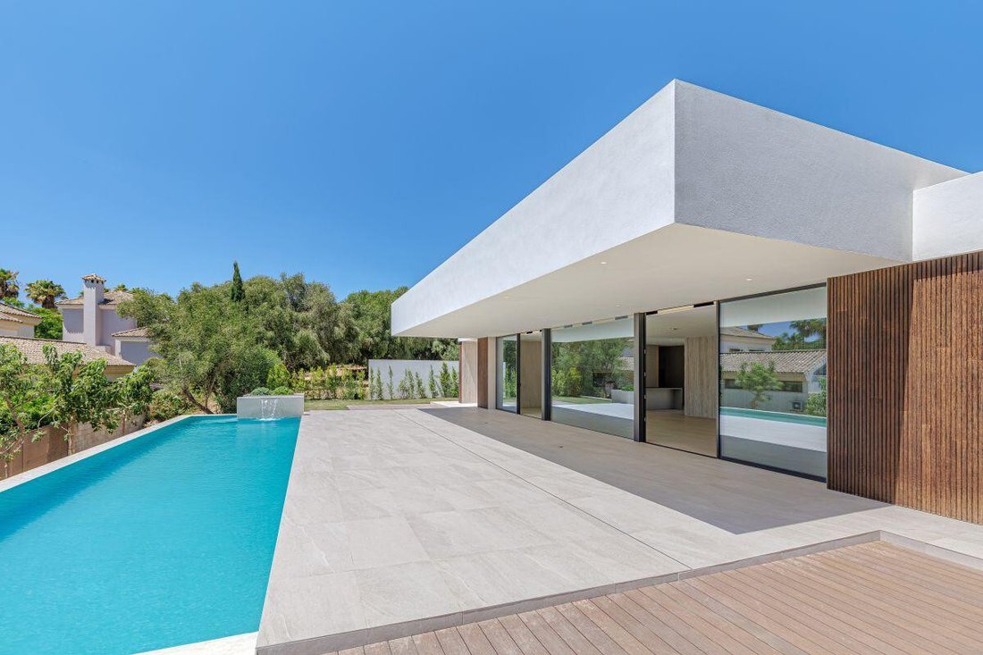 Villa in Sotogrande, San Roque, Andalusia 1 - 18817206