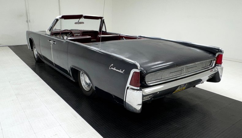 Cabriolet in Morgantown, United States 3 - 18817225