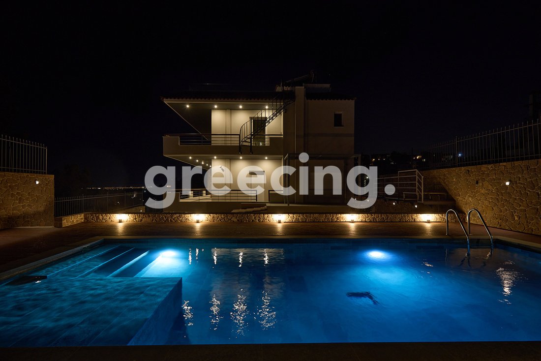 Maison à Rafina, Attique, Grèce 1 - 17836992