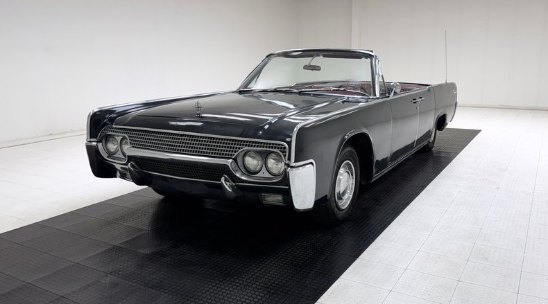 Cabriolet in Morgantown, United States 1 - 18817225