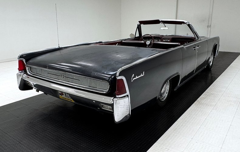 Cabriolet in Morgantown, United States 5 - 18817225