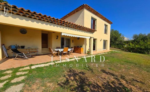 Villa a Centre, Vallauris, Francia 1