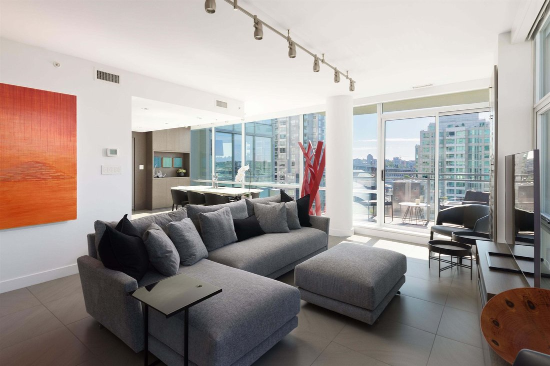 Condo in Vancouver, British Columbia, Canada 4 - 18817408