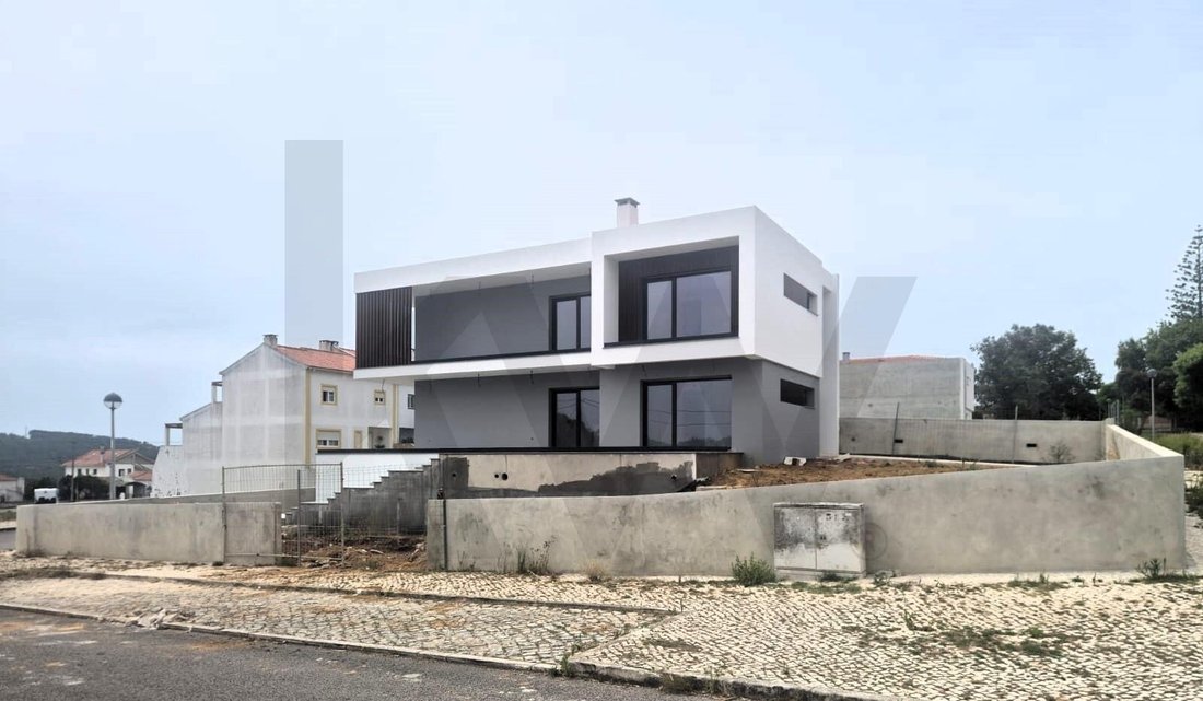 Townhouse in Santo Isidoro, Lisbon, Portugal 2 - 18817303