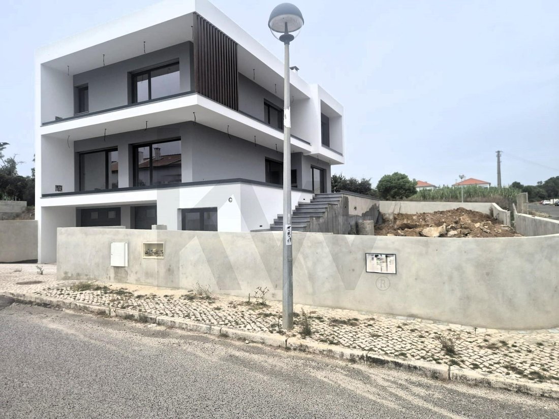 Townhouse in Santo Isidoro, Lisbon, Portugal 4 - 18817303