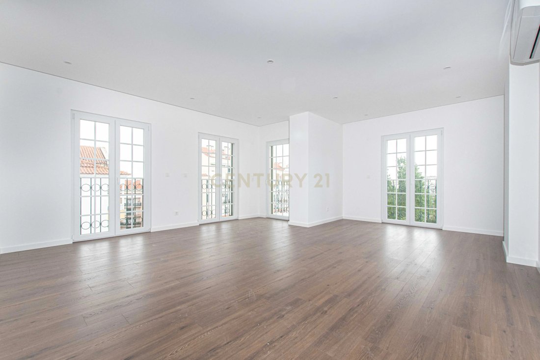 Apartment in Aguas Livres, Lisbon, Portugal 2 - 17830554