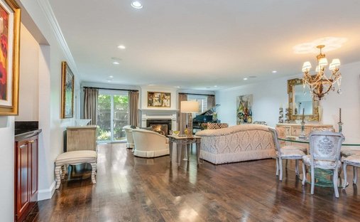Condo in Newton, Massachusetts, United States 1