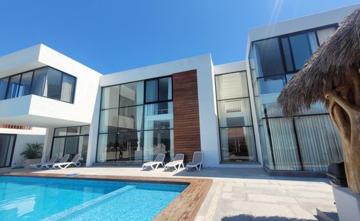 House in Manzanillo, Colima, Mexico 1