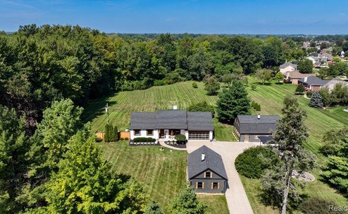 House in New Baltimore, Michigan, United States 1