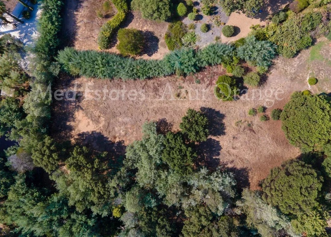 Terrain à Grimaud, Provence-Alpes-Côte d'Azur, France 1 - 16958112