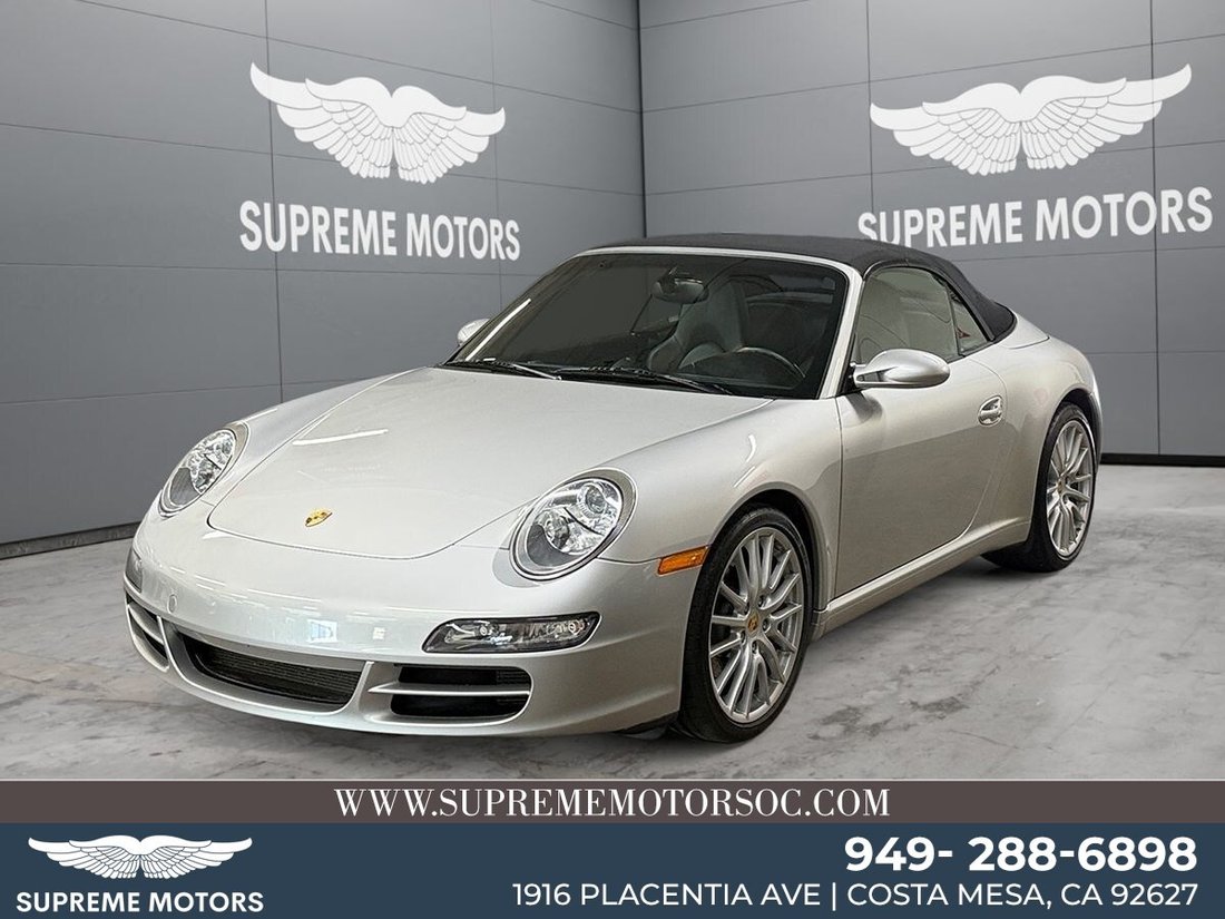 Cabriolet in Costa Mesa, CA, United States 1 - 18817755