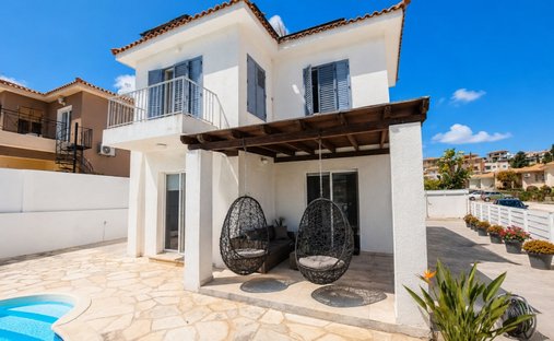 Villa in Peyia, Paphos, Cyprus 1