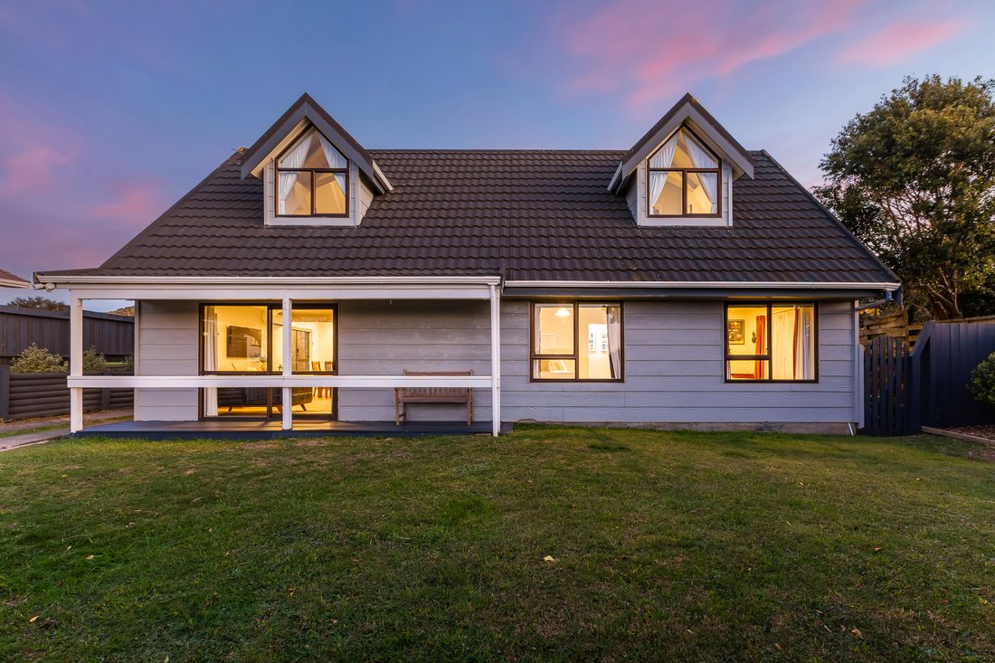 Porirua, Wellington, New Zealand 1 - 18817899