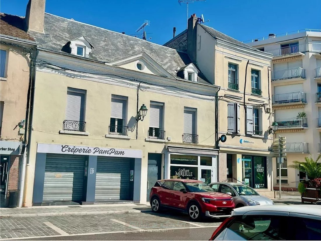 Centre Ville, Montargis, France 1 - 18817914
