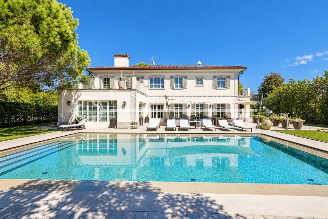 Villa in Centro, Forte dei Marmi, Tuscany 1 - 18817978