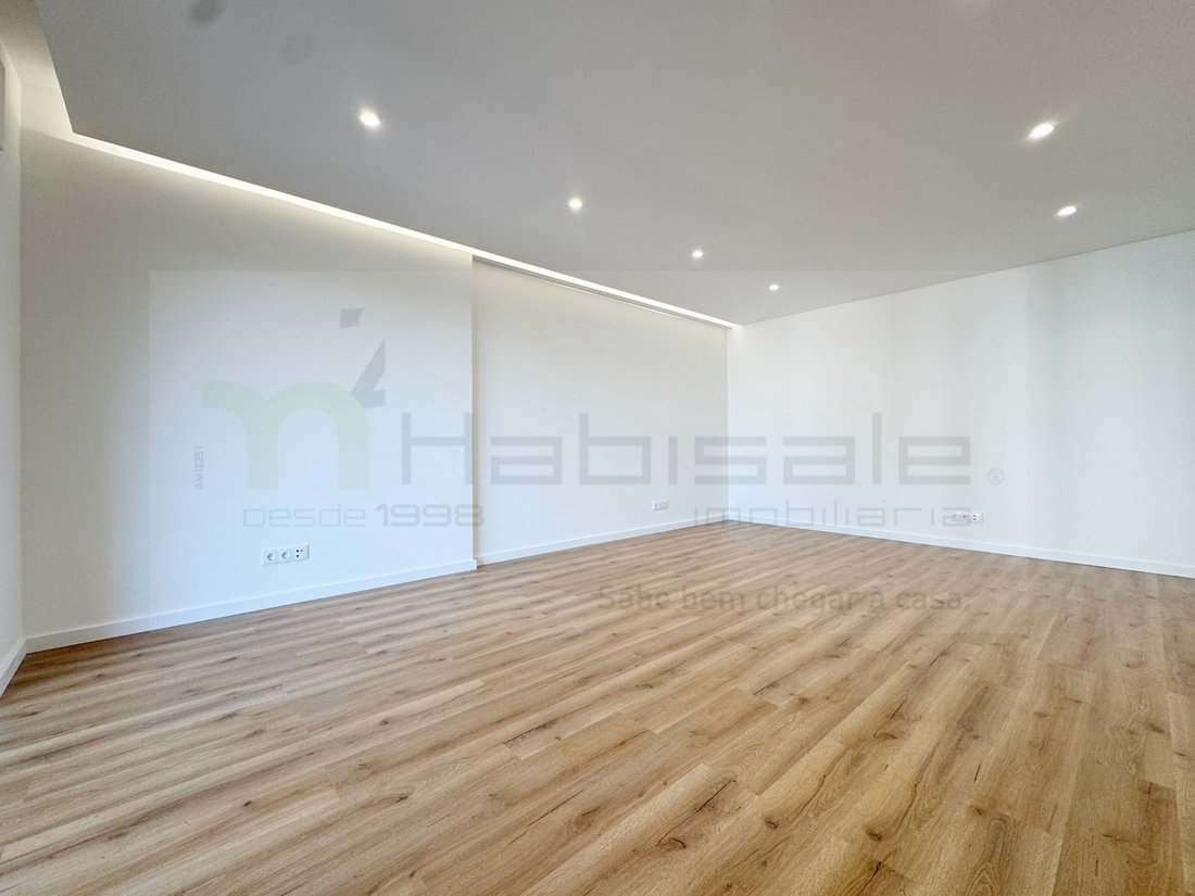 Apartment in Parede, Lisbon, Portugal 3 - 18817936