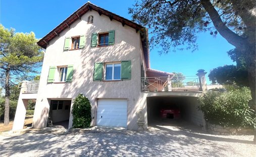 House in Sud Est, Gardanne, France 1