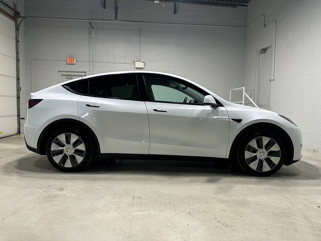 Suv in Carol Stream, IL, United States 2 - 18817762