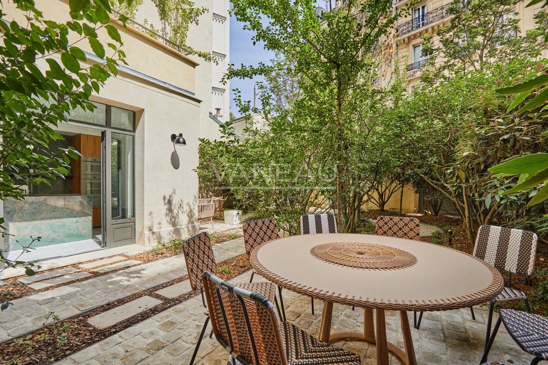 Estate in Saint Placide, Paris 6e Arrondissement, Paris 2 - 18817834