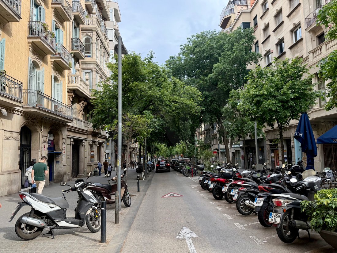 Appartamento a Eixample, Barcellona, Spagna 2 - 17957578