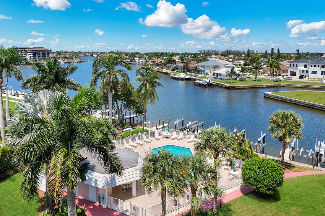 Condo in Marco Island, Florida, United States 1 - 18817898