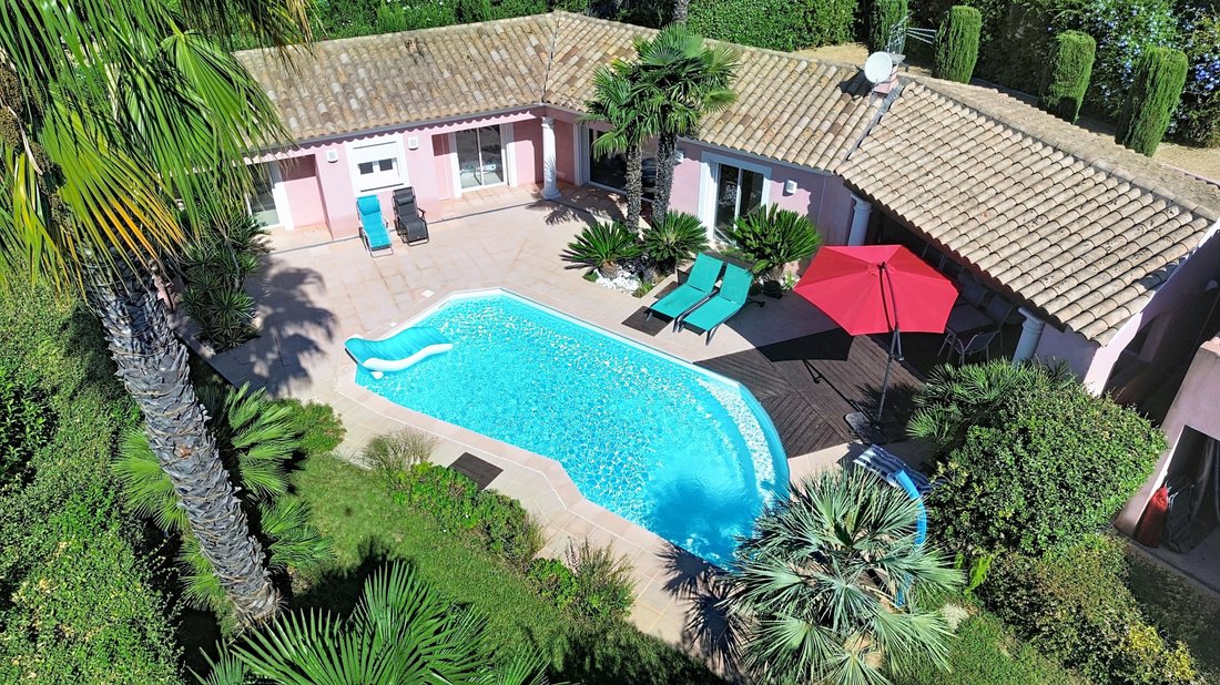Villa à Extérieurs, Fréjus, France 1 - 18817942